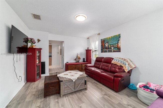 Photo - 17975 NW 160th Ave
