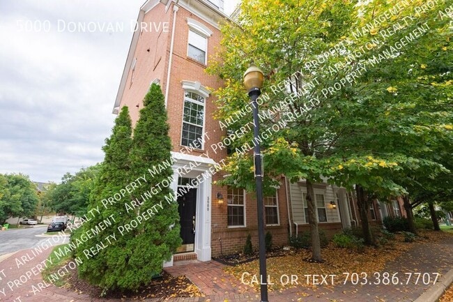Photo - 5000 Donovan Dr