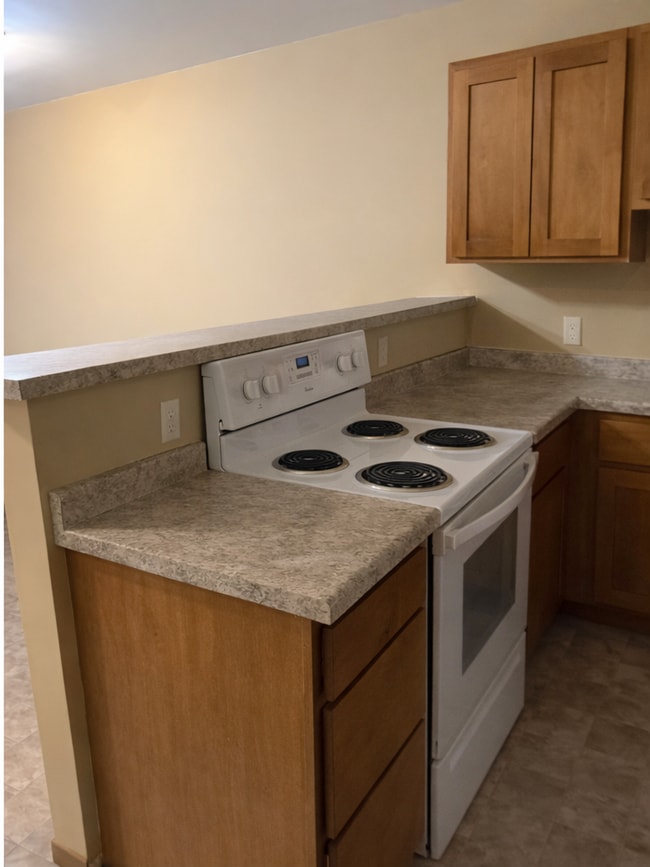 Photo - 106 11th St NE