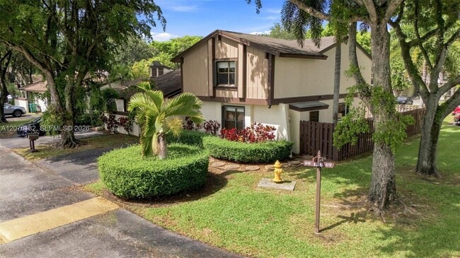 Building Photo - 6820 SW 128th Ct