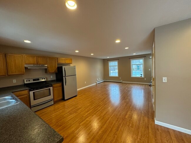 Photo - 123 Pearl St