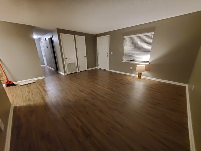 Photo - 11587 Gwynford Ln