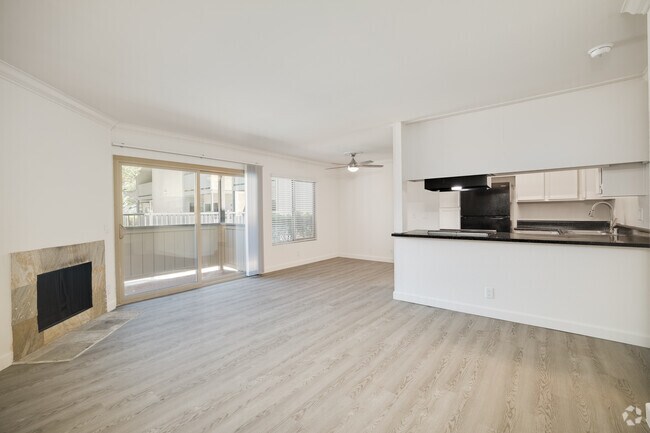 1BR, 1BA - 800SF - Living Room