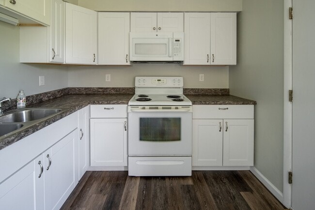 Photo - 50-62 East Street - 3B