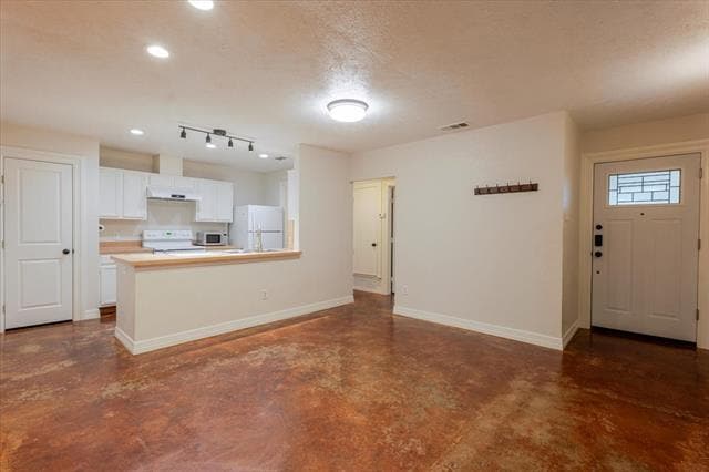 Photo - 5615 Espanola Dr