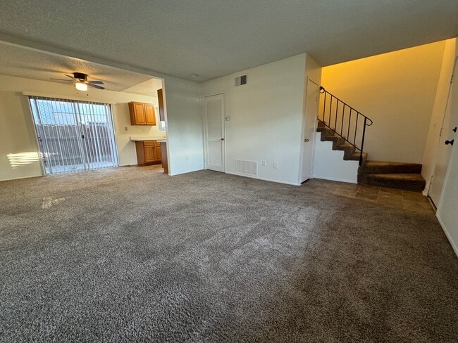 Photo - 1039 W Lincoln Ave