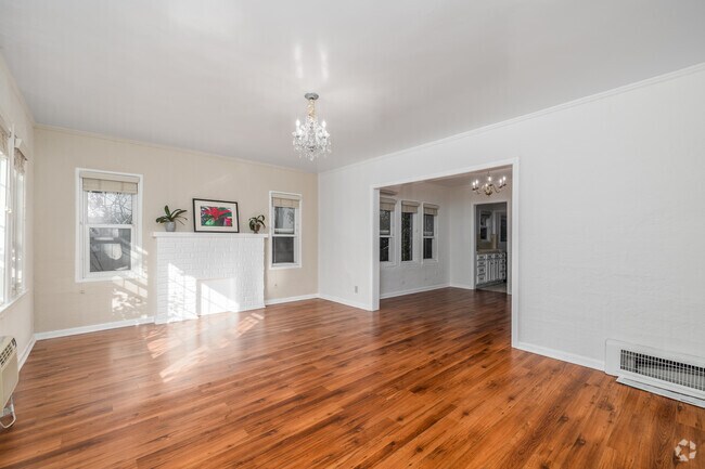 2BR, 1.5BA - 1,200SF - Living Room