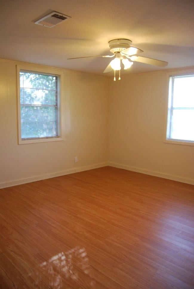 Dormitorio uno - 2128 MS-27