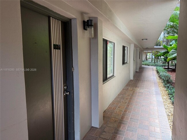 Photo - 8650 SW 133rd Avenue Rd Unit 102