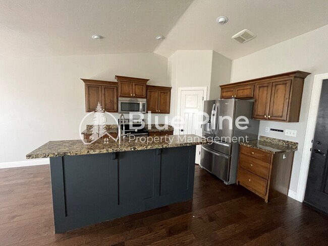 Photo - 3688 Shale Ave