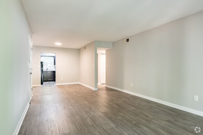 2BR, 2BA - 1298SF