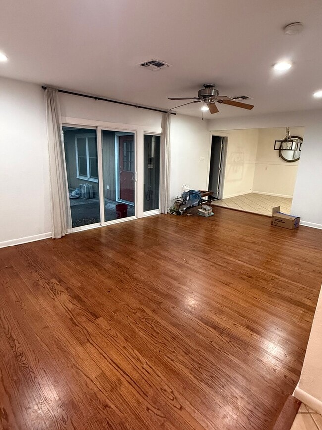 Photo - 625 Catalina Pl