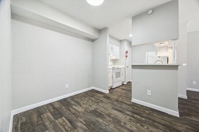 Photo - 3800 Sherwood Ln