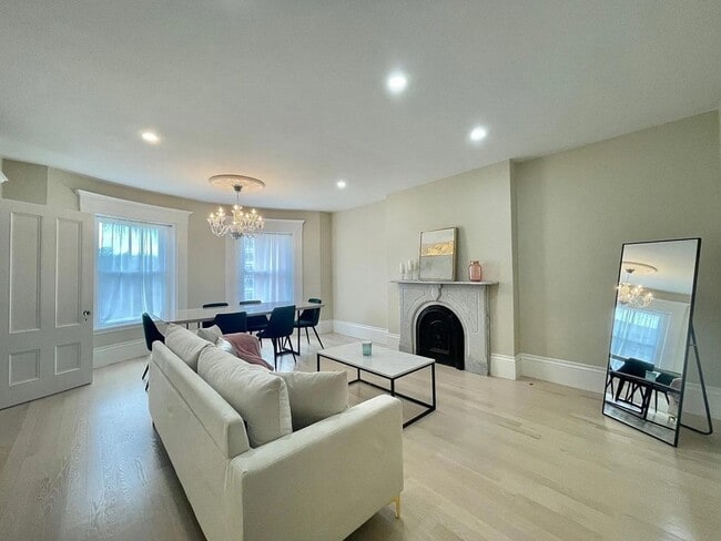 616 Massachusetts Ave Unit 3