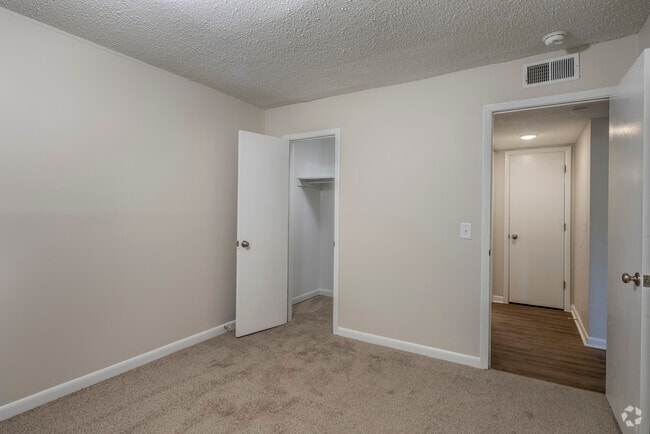 2BR, 1BA - 740SF - Second Bedroom