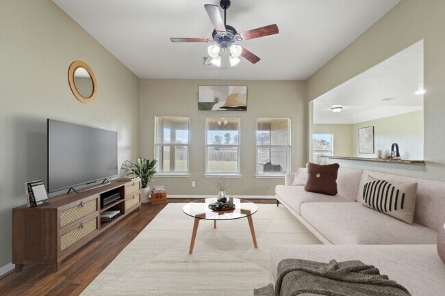 Photo - 18875 Maverick Ranch Rd E