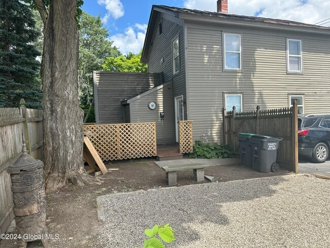 Photo - 9 Bolster Ln NE