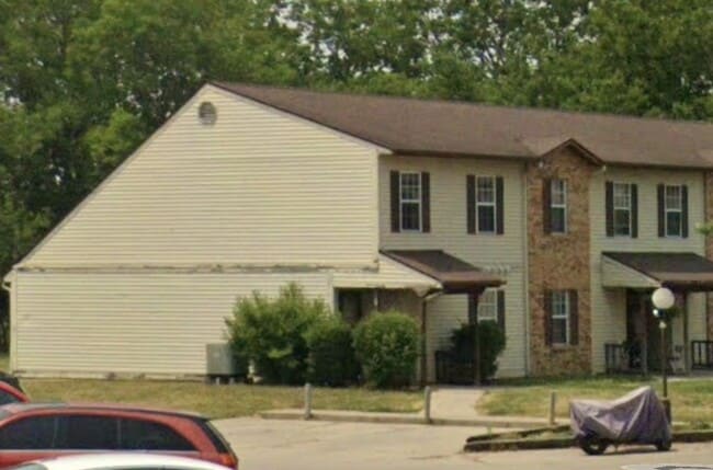 Photo - 400 Cadillac St