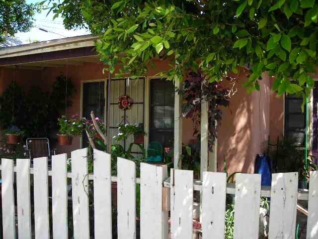 Photo - 228-242 W 5th St