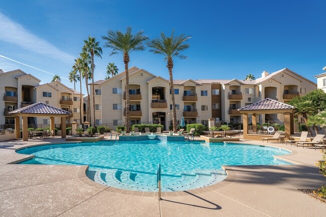 Sonterra Apartments at Paradise Valley