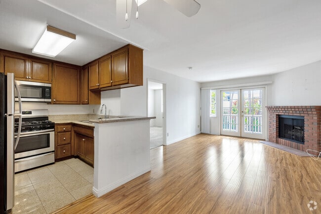 2BD, 2BA - 1,175SF - Kitchen - Reeves Street Apartments