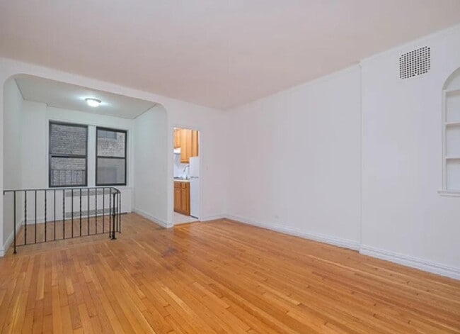 Photo - 15 Oliver St