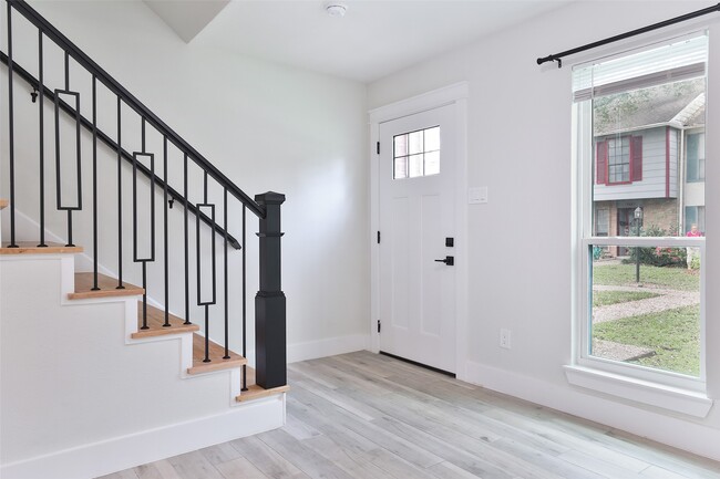 Photo - 9511 Fondren Rd