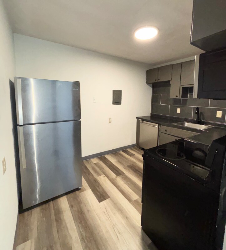 Photo - 1809 Arlington Ave Unit 6