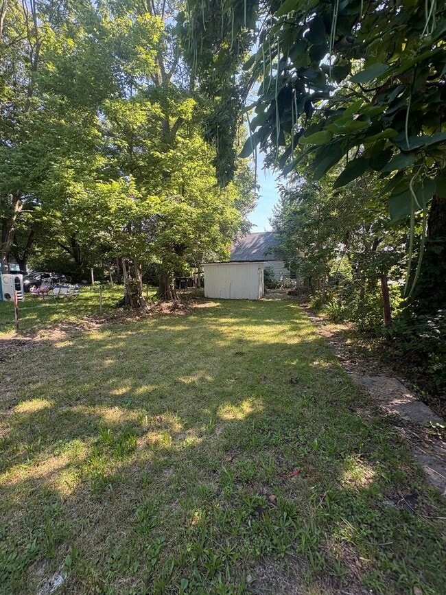 Photo - 2 Bedroom 2 bath home with outdoor space - MOVE IN SPECIAL 50% off first month's rent