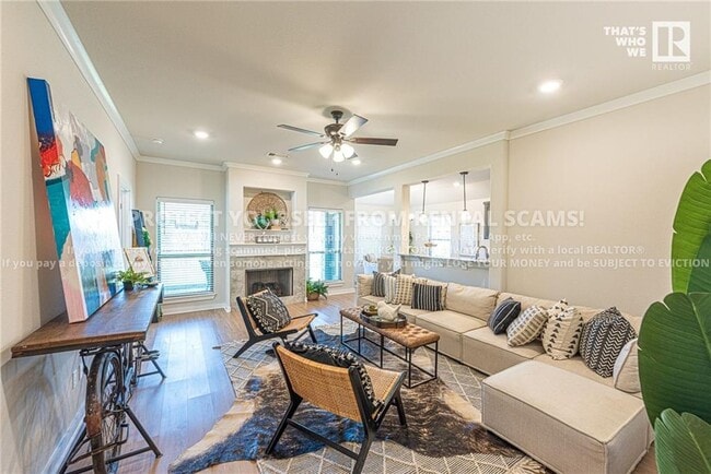 Photo - 347 W Tyler Rd