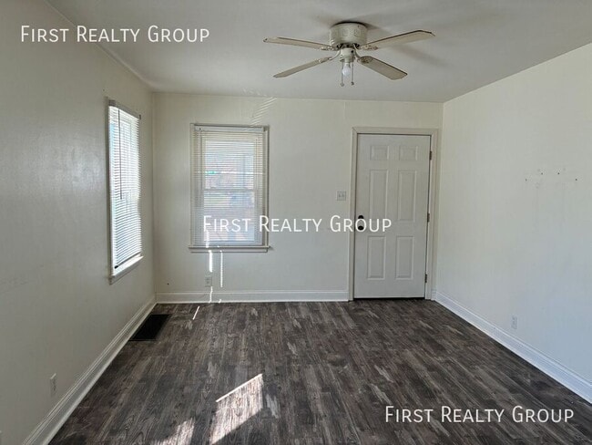 Photo - 714 Nordale Ave