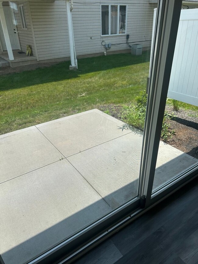 2 Bedroom 2 1/2 Bath Condo - 2 Bedroom  2 1/2 Bath Condo