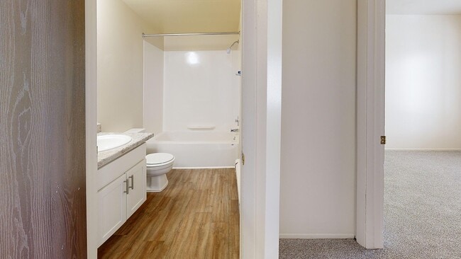 Wood Creek Apartments