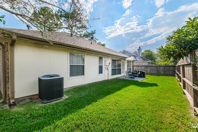 Building Photo - 4311 Duesenberg Ct