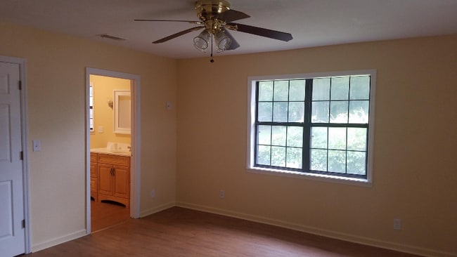 Photo - 155 Bell Dr