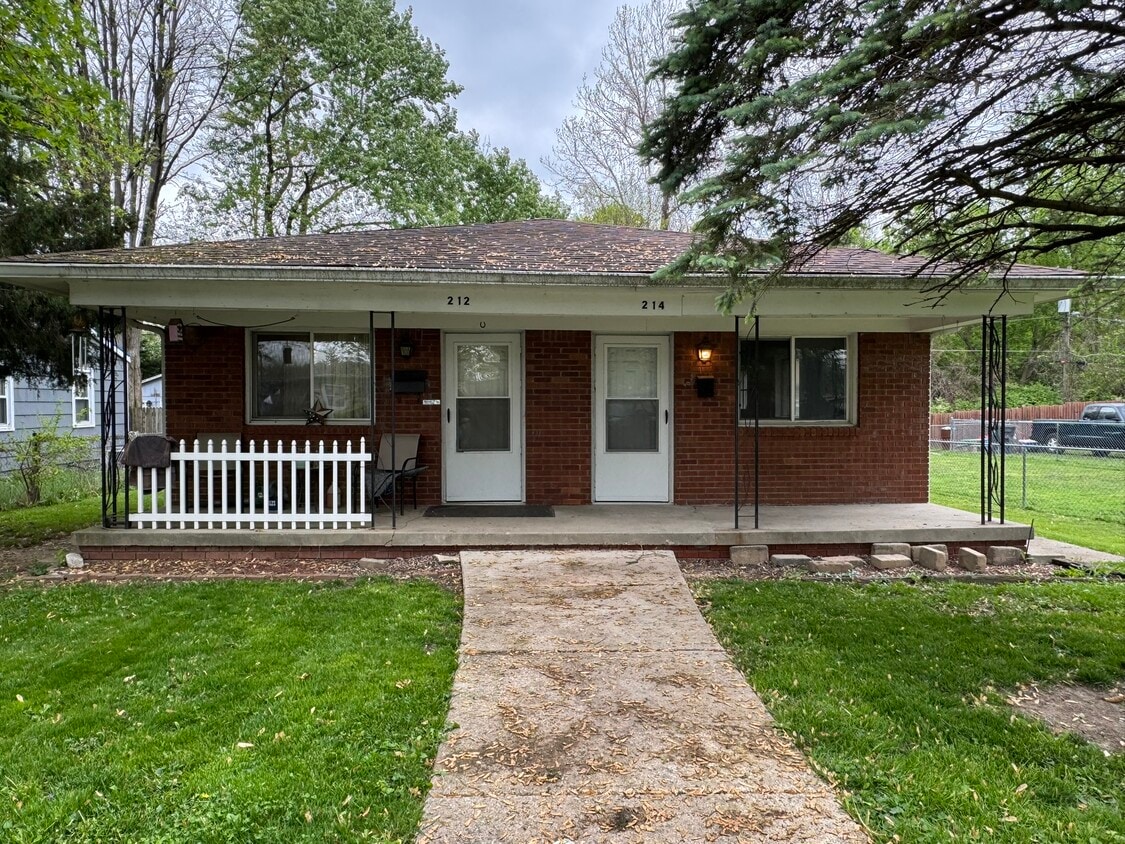 Photo - 214 N 9th Ave (Beech Grove, IN)
