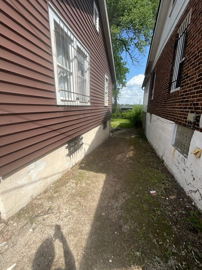 Photo - 1338 Gregan Pl