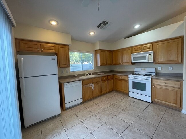 Photo - 4820 Palm Tree Ct