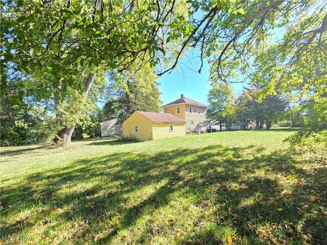 Photo - 1116 Adelaide Ave SE