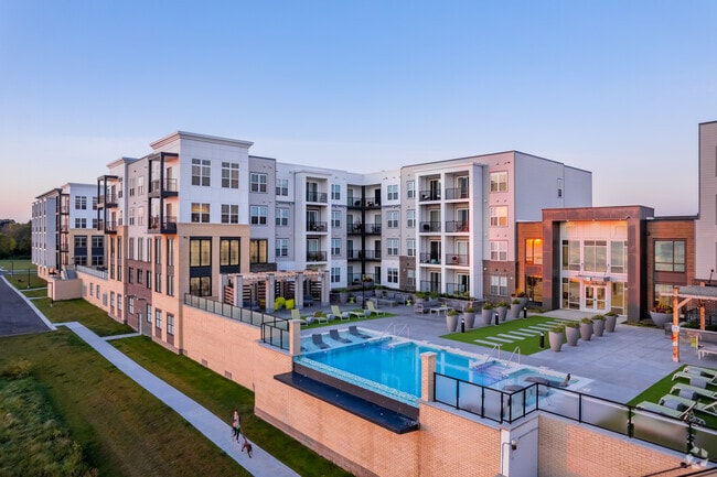 Photo - 42 Hundred On The Lake