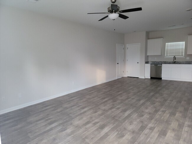 324 Young Town Cir