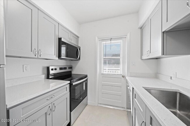 Photo - 154 Crescent Beach Dr Unit 7