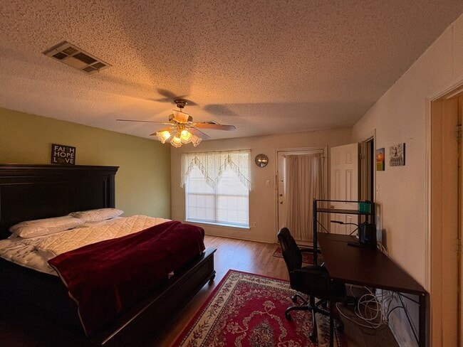 Photo - 309 Station Creek Dr