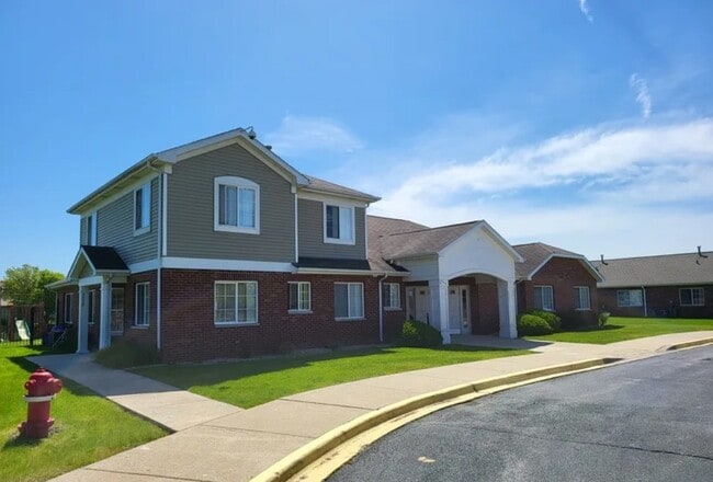 Building Photo - Lake Point Landing Phase I