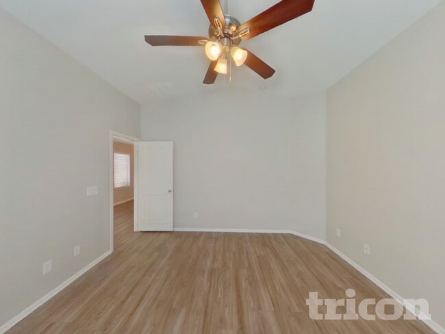 Photo - 40441 W Thornberry Ln