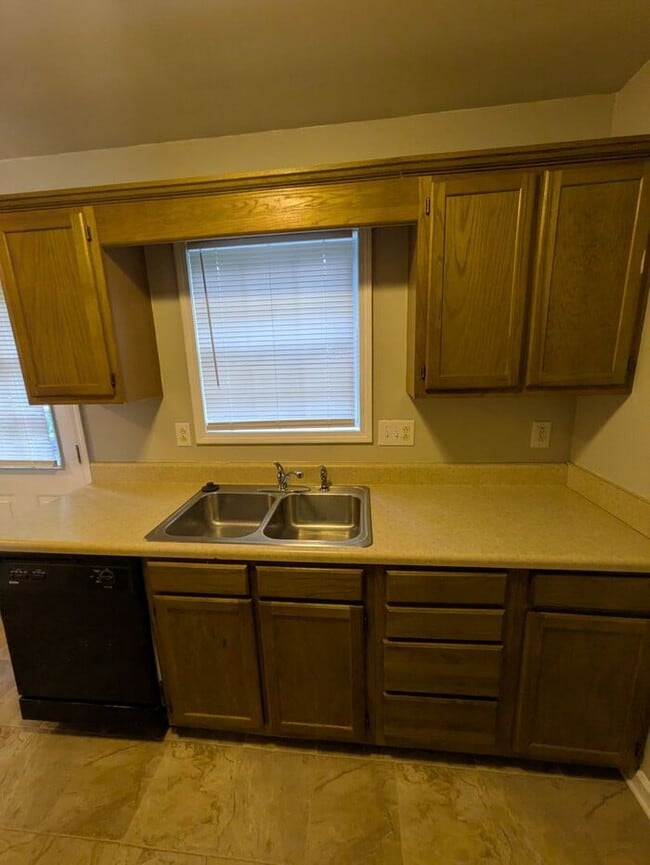 Photo - 2BD/1.5BA Townhome in Strawberry Patch Complex