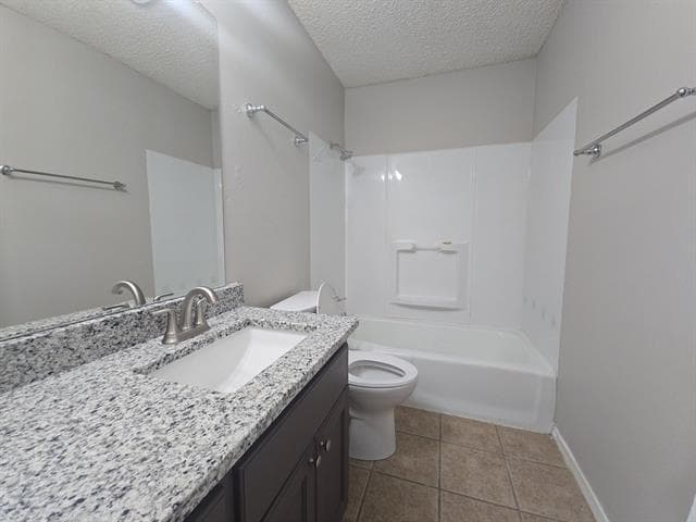 Photo - 6620 Lyndale Dr