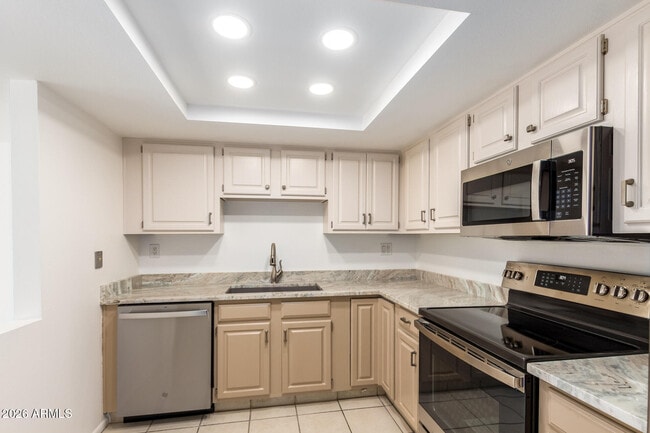 Photo - 7840 E Camelback Rd Unidad 309