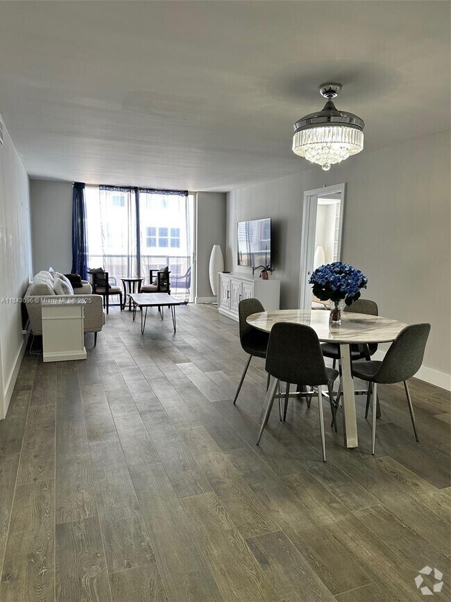 Building Photo - 6039 Collins Ave Unit 623 Rental