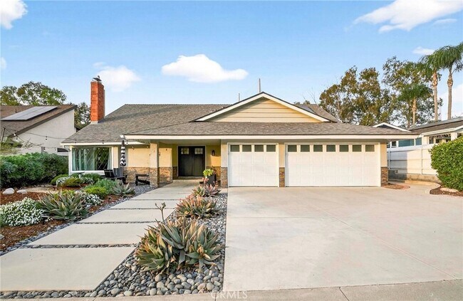 Photo - 2109 Smokewood Ave